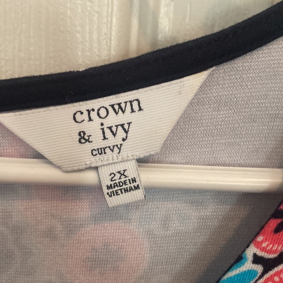 Crown & Ivy Dress - Picture 4 of 5